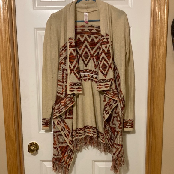 No Boundaries Sweater - sizeL - Picture 1 of 5